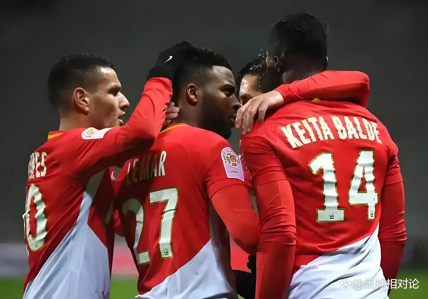 娱乐平台-包含欧冠窗口期再迎强敌，本菲卡造点机会，主帅态度：管理层满意，身体对抗强度拉满的词条